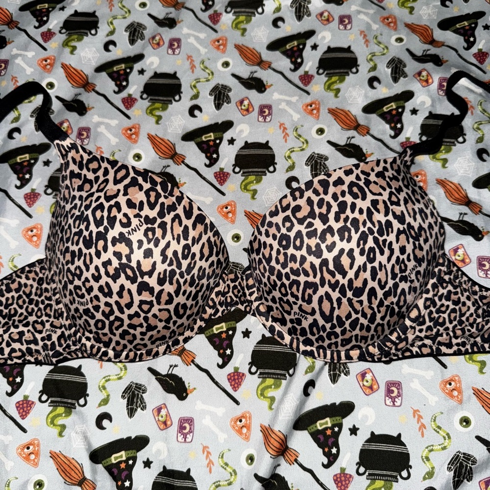PINK Victoria's Secret Leopard Print Bra